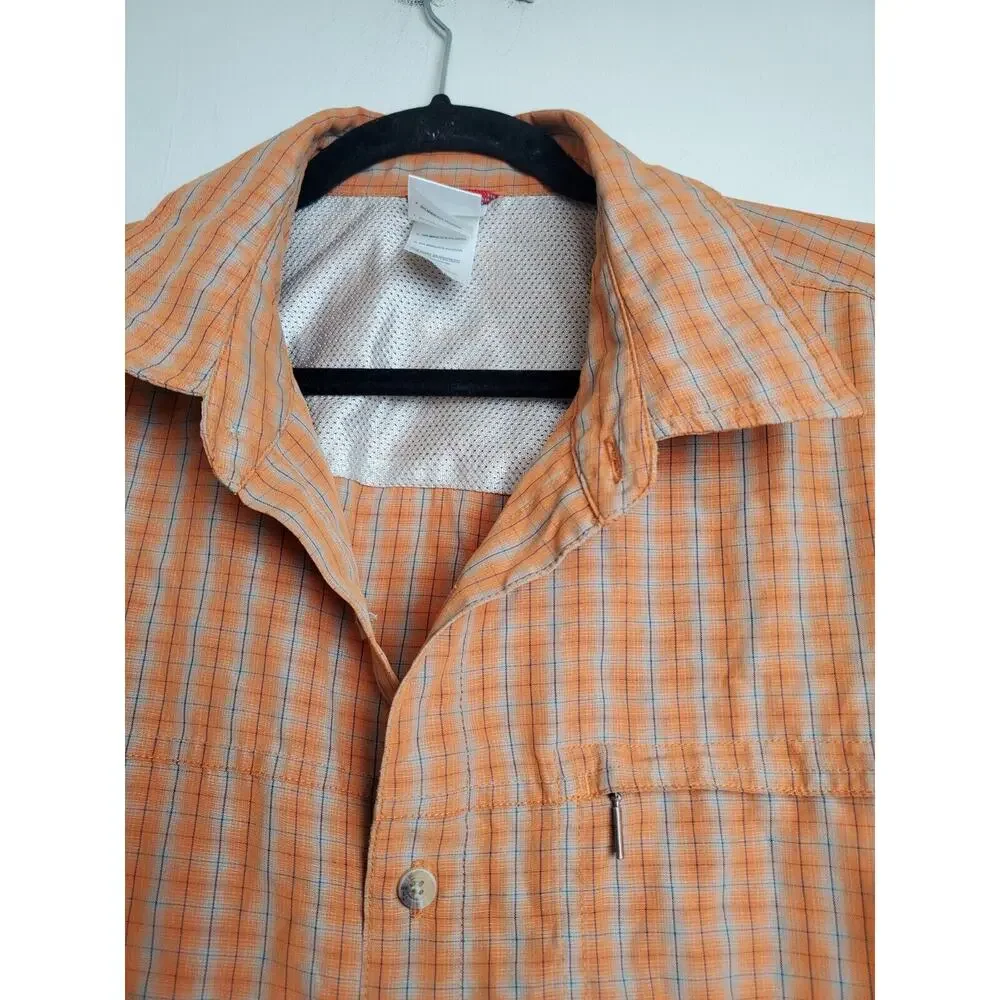 The North Face Shirt Mens XL Short Sleeve Hiking Button Down Nylon Outdoor‎